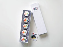 Load image into Gallery viewer, Toronto Truffles (Toffles™) - Box of 5
